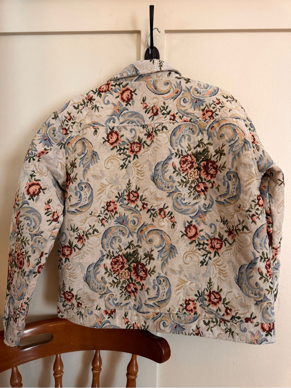 Copper Key Cream Tapestry Jean Jacket with Blue Scrolls & Red Floral - Picture 7 of 8